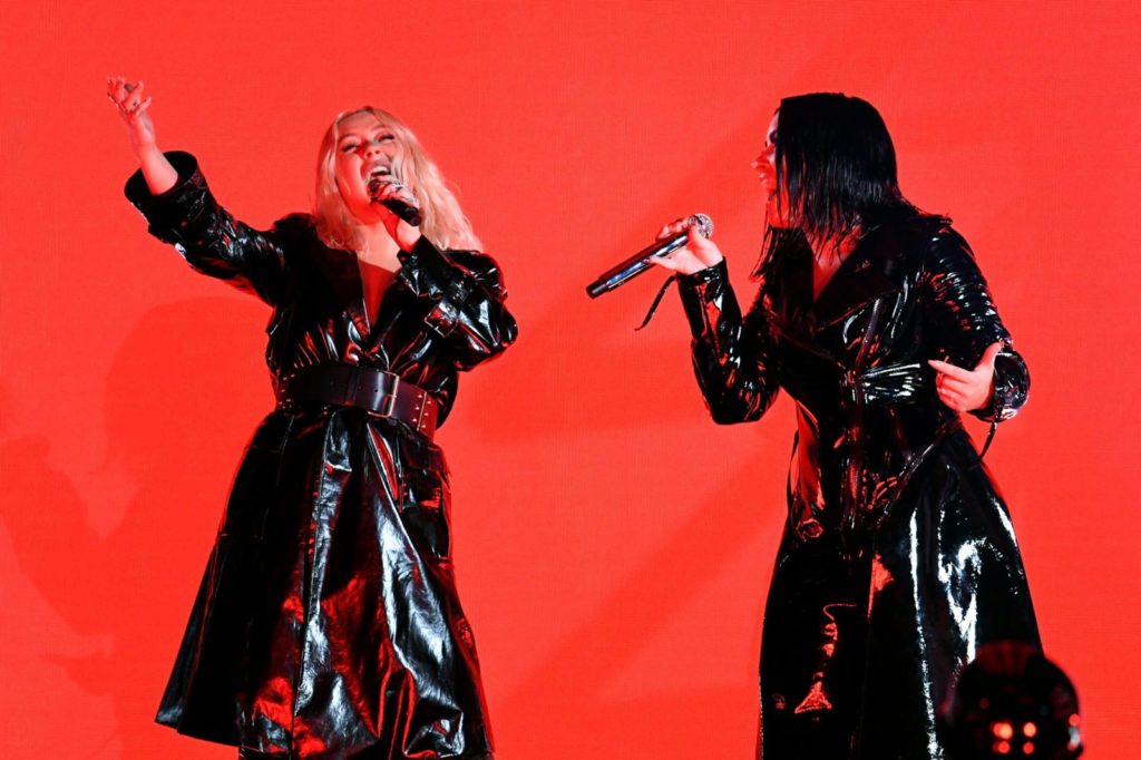 LAS VEGAS, NV - MAY 20: Recording artists Christina Aguilera (L) and Demi Lovato perform onstage during the 2018 Billboard Music Awards at MGM Grand Garden Arena on May 20, 2018 in Las Vegas, Nevada. (Photo by Kevin Winter/Getty Images)