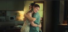 The main character and her father share a long-awaited embrace (J. Walter Thompson Asia Pacific/youtube)
