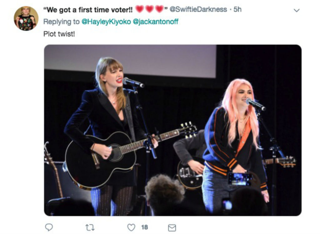 A tweet celebrating Taylor Swift and Hayley Kiyoko performing together.