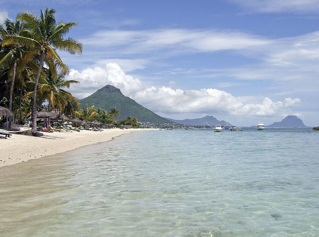 Activists challenge law criminalizing homosexuality in Mauritius