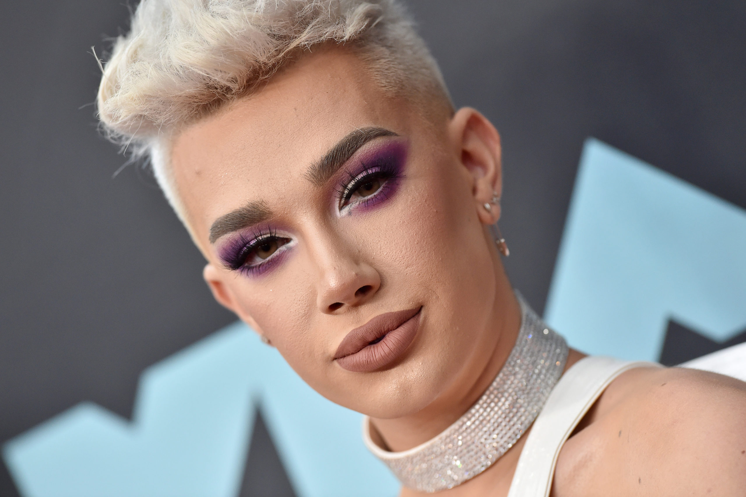 James Charles Youtuber Leaks Own Phone Number And Gets 10 000