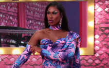 Shea Coulée entering the Drag Race All Stars 5 werk room.