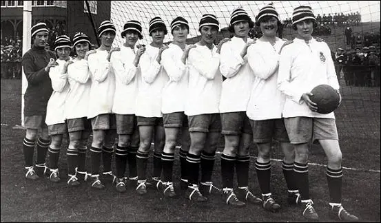 Dick Kerr's Ladies F.C. 1921