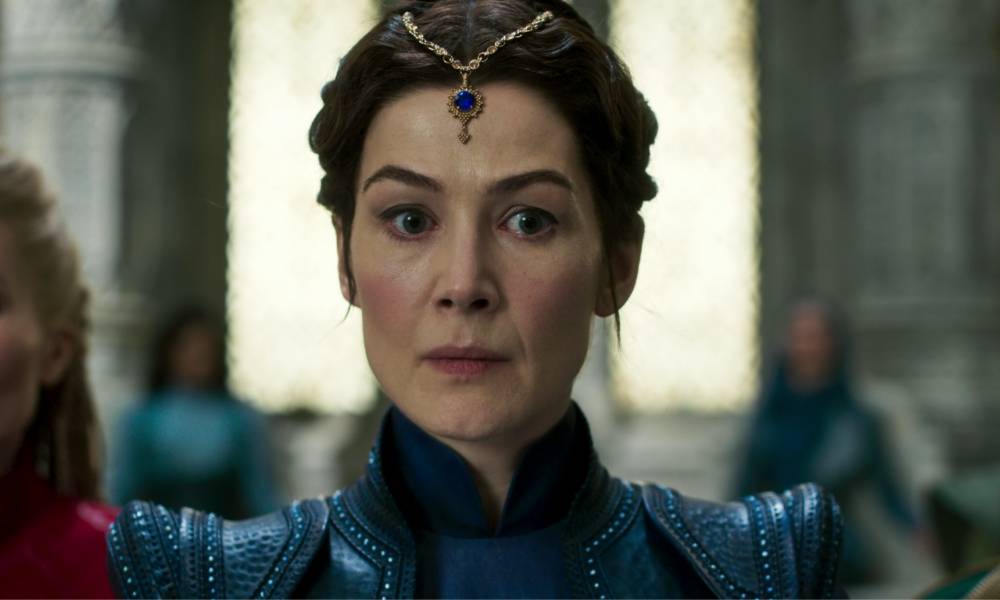 Rosamund Pike plays Moiraine in Amazon Prime Video's The Wheel of Time