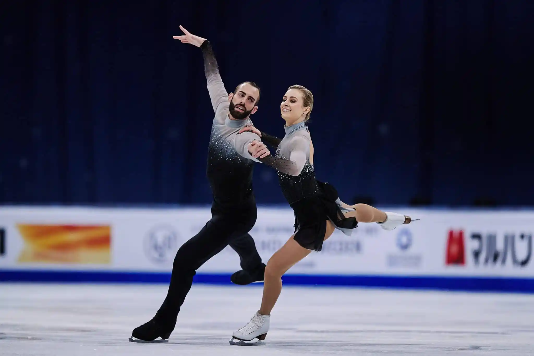 Ashley Cain-Gribble (R) and Timothy LeDuc skating