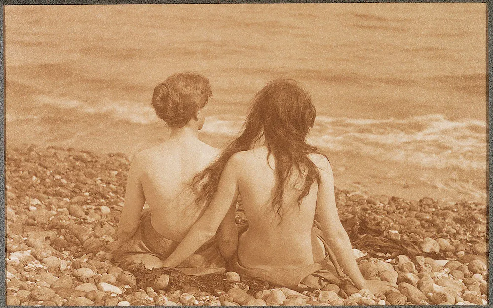 Girls on the beach, 1910