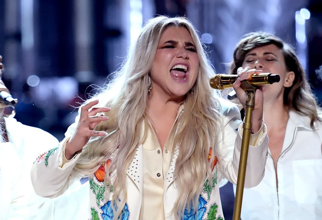 Kesha performs Praying at the Grammys in 2018. 